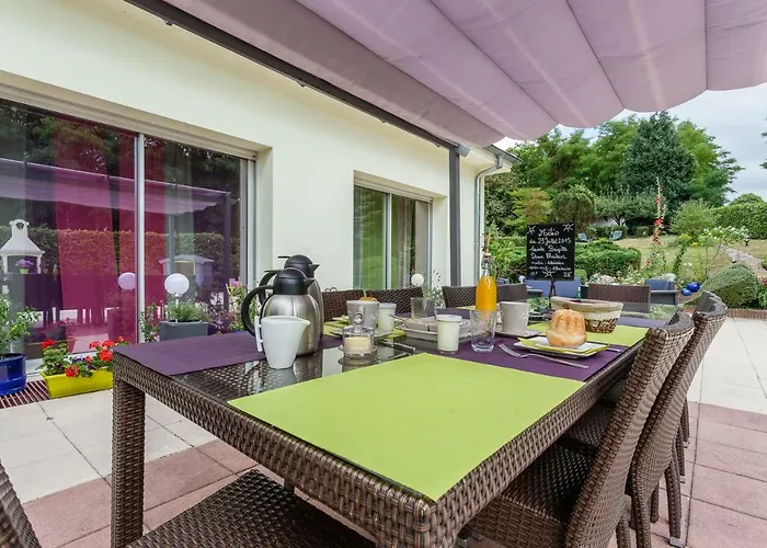 La Rose Tremiere Wintzenheim-Kochersberg